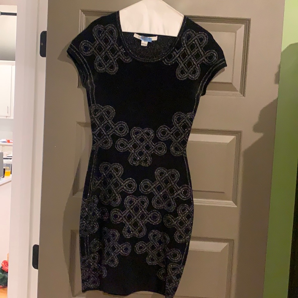 Beautiful knit Diane von Furstenberg dress with silver metallic design detail